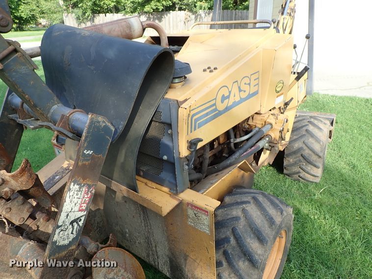 image for item DE0961 1996 Case 360 trencher