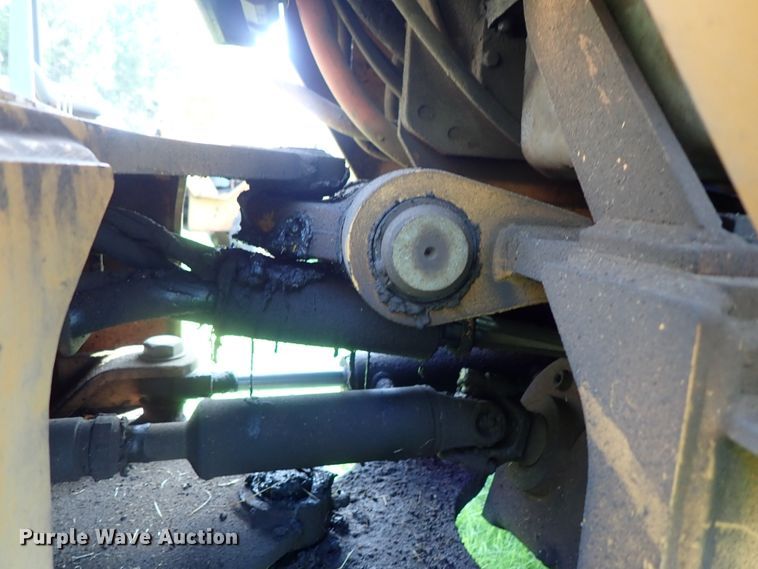 image for item DE0961 1996 Case 360 trencher