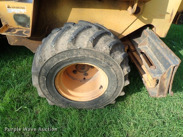 image for item DE0961 1996 Case 360 trencher