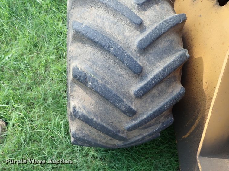 image for item DE0961 1996 Case 360 trencher