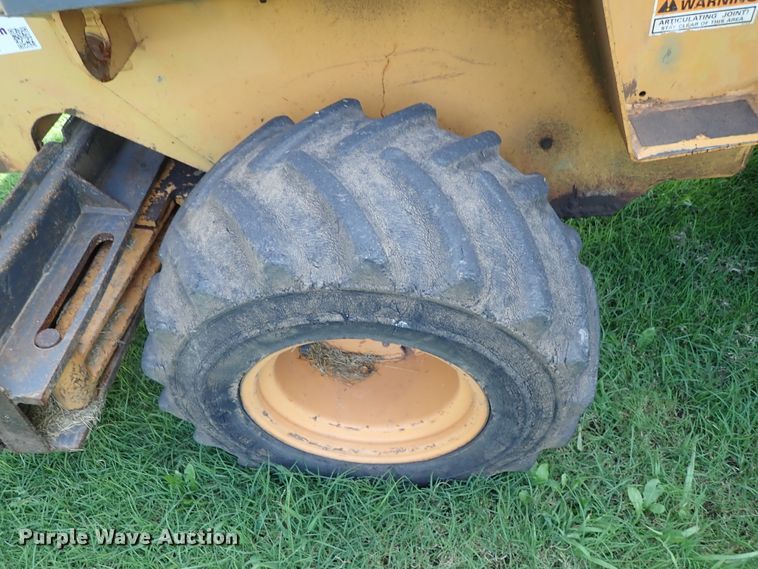 image for item DE0961 1996 Case 360 trencher