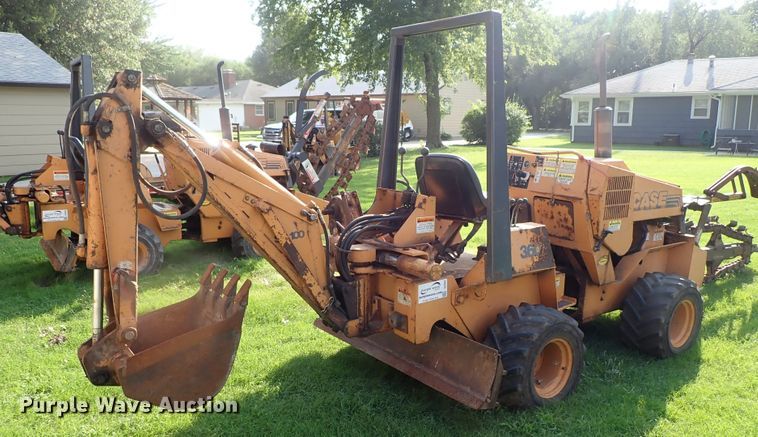 image for item DE0962 2000 Case 360 trencher