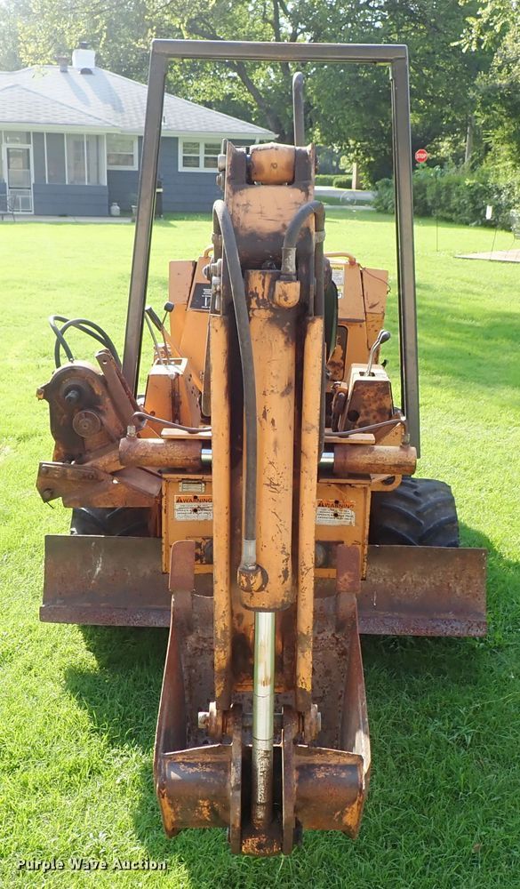 image for item DE0962 2000 Case 360 trencher