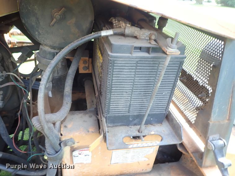 image for item DE0962 2000 Case 360 trencher