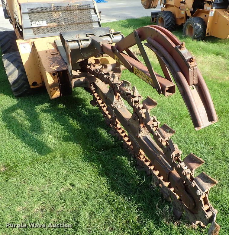 image for item DE0962 2000 Case 360 trencher