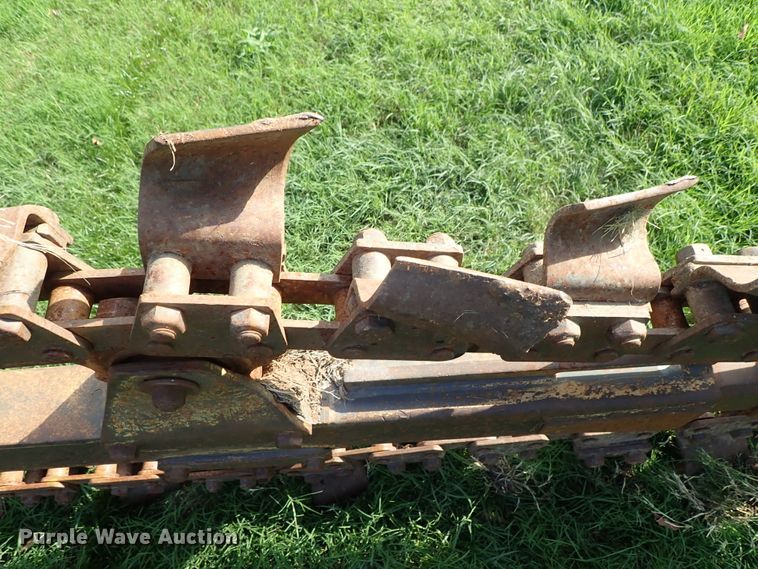 image for item DE0962 2000 Case 360 trencher