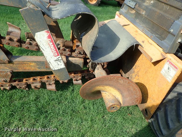 image for item DE0962 2000 Case 360 trencher