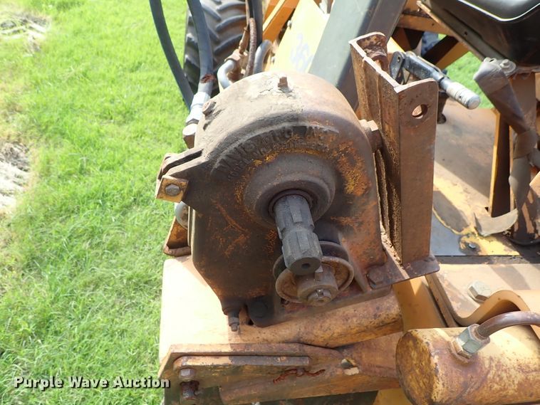 image for item DE0962 2000 Case 360 trencher