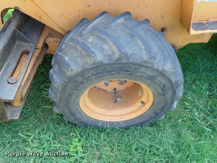 image for item DE0962 2000 Case 360 trencher