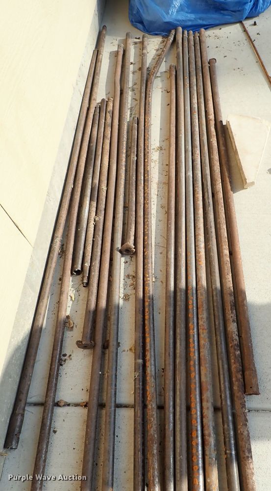 image for item DE0962 2000 Case 360 trencher