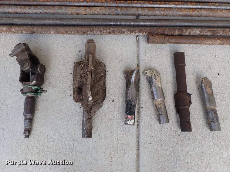 image for item DE0962 2000 Case 360 trencher