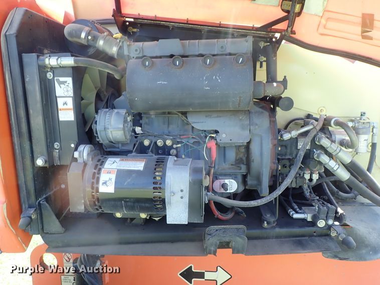 image for item DE0990 2008 JLG 600S boom lift