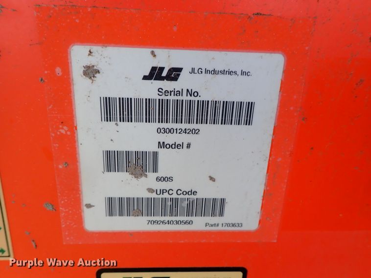 image for item DE0990 2008 JLG 600S boom lift