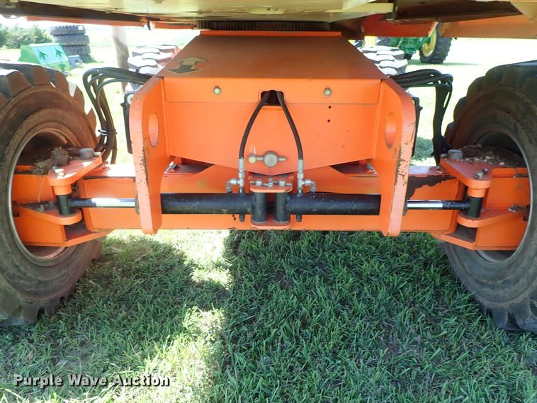 image for item DE0990 2008 JLG 600S boom lift