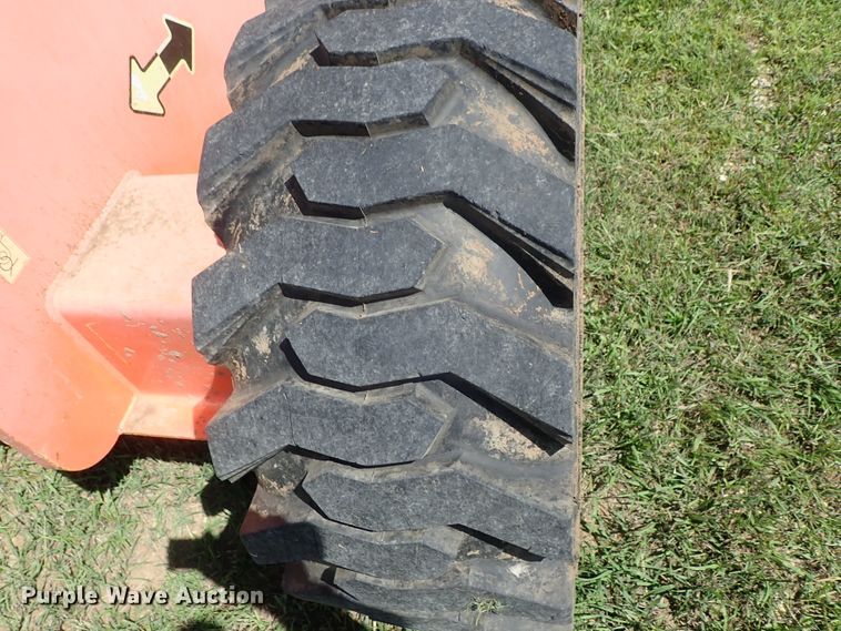 image for item DE0990 2008 JLG 600S boom lift