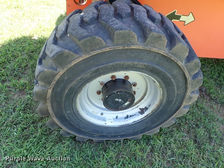 image for item DE0990 2008 JLG 600S boom lift