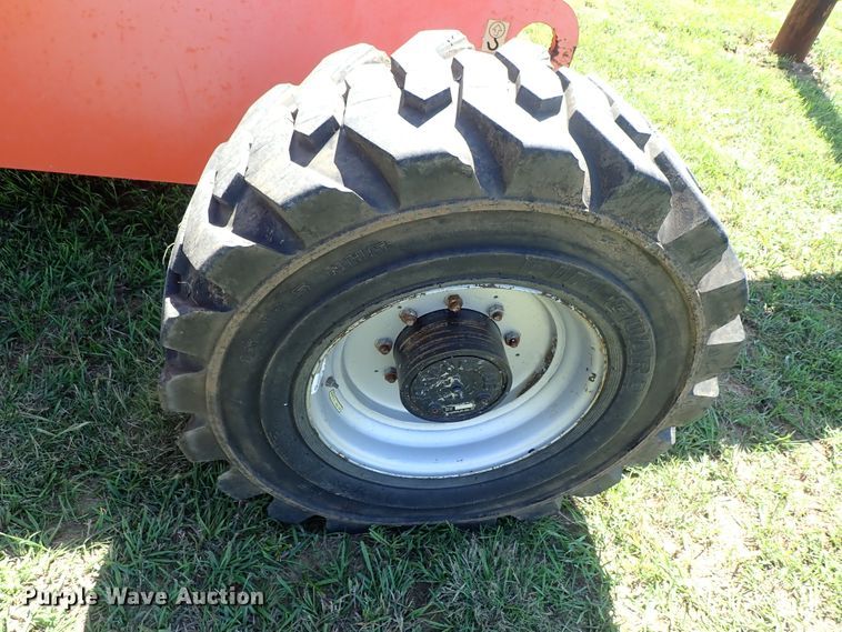 image for item DE0990 2008 JLG 600S boom lift