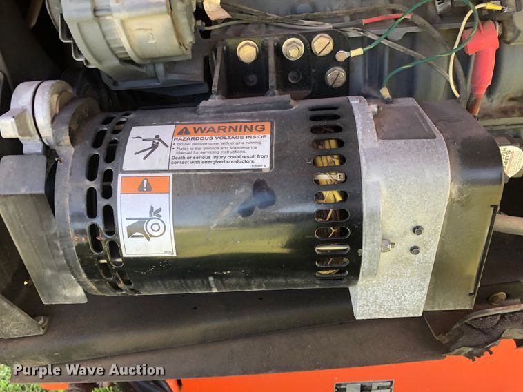 image for item DE0990 2008 JLG 600S boom lift