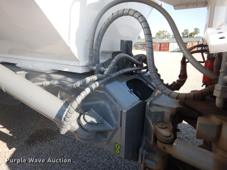 image for item DE2390 1999 Terex TA27 articulated haul truck