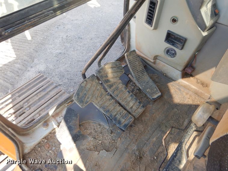 image for item DE2391 2006 Hyundai Robex 210LC-7 excavator