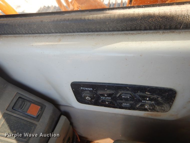 image for item DE2391 2006 Hyundai Robex 210LC-7 excavator