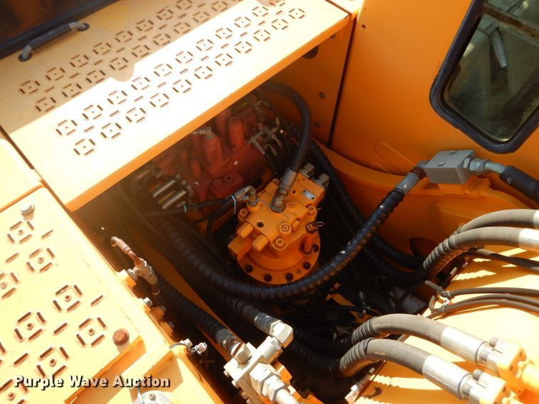 image for item DE2391 2006 Hyundai Robex 210LC-7 excavator