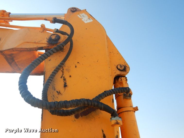 image for item DE2391 2006 Hyundai Robex 210LC-7 excavator