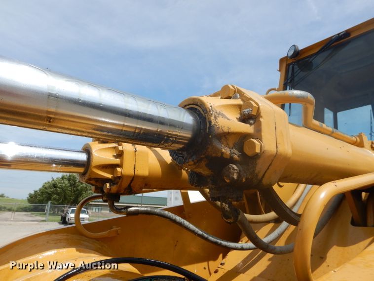 image for item DE2393 1992 Caterpillar 973  LGP track loader