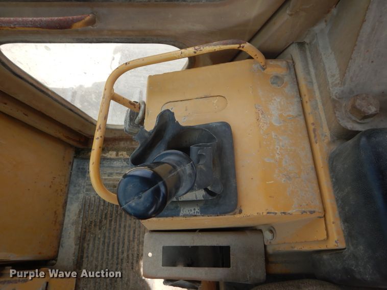 image for item DE2393 1992 Caterpillar 973  LGP track loader