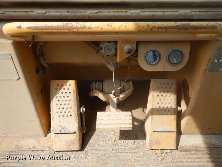 image for item DE2393 1992 Caterpillar 973  LGP track loader