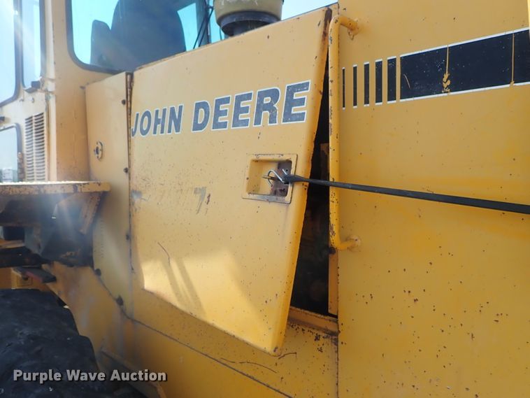 image for item DE5528 1988 John Deere 544E wheel loader