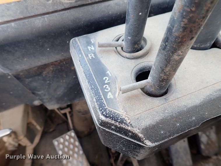 image for item DE5528 1988 John Deere 544E wheel loader
