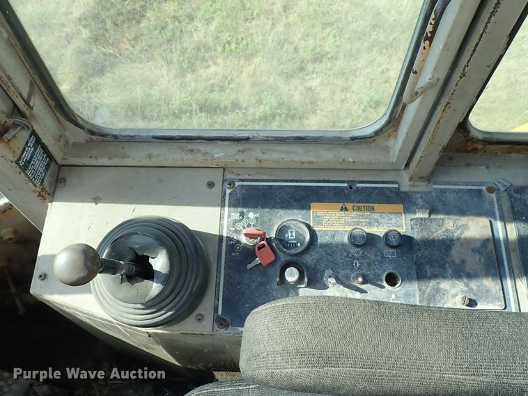 image for item DE5528 1988 John Deere 544E wheel loader