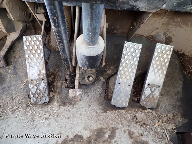 image for item DE5528 1988 John Deere 544E wheel loader