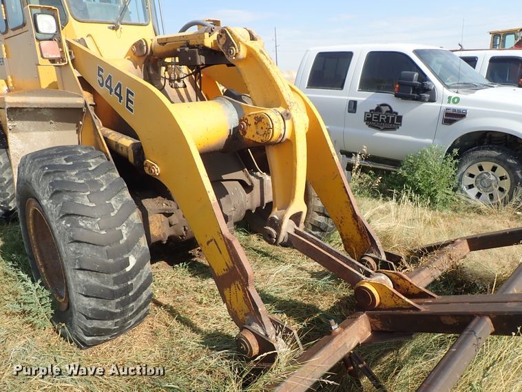 image for item DE5528 1988 John Deere 544E wheel loader