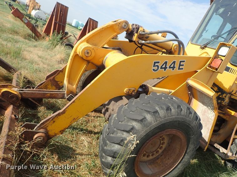 image for item DE5528 1988 John Deere 544E wheel loader