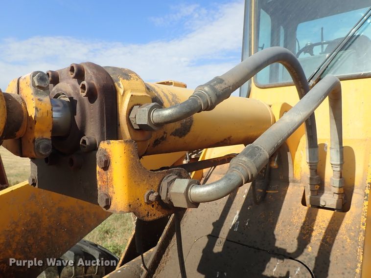 image for item DE5528 1988 John Deere 544E wheel loader