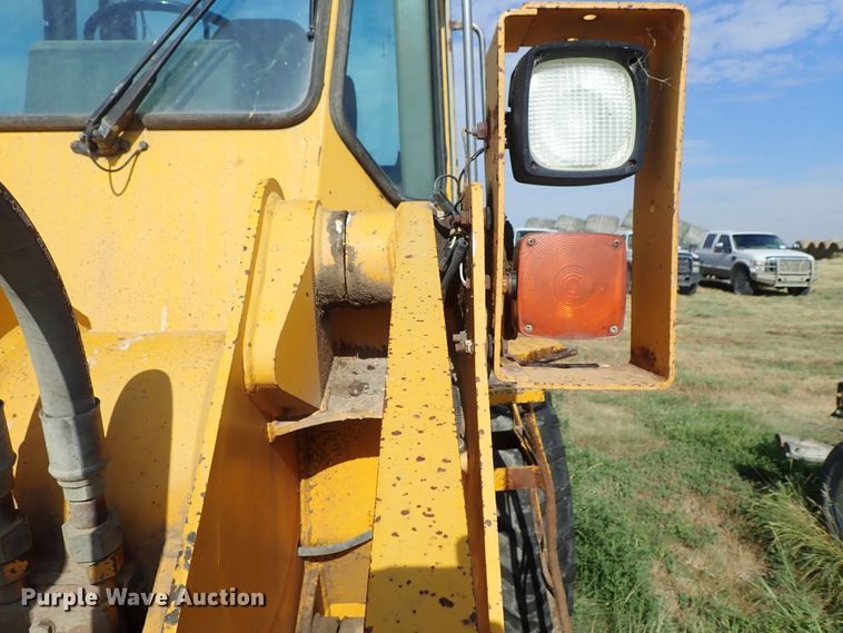 image for item DE5528 1988 John Deere 544E wheel loader