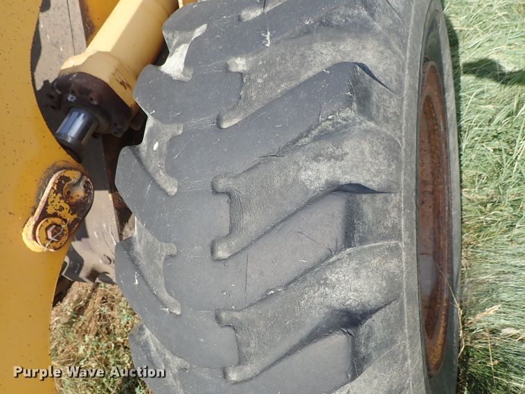 image for item DE5528 1988 John Deere 544E wheel loader