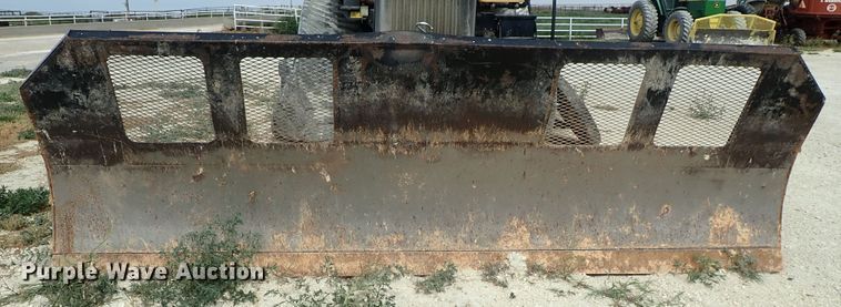 image for item DE5540 Grouser 2200 dozer blade