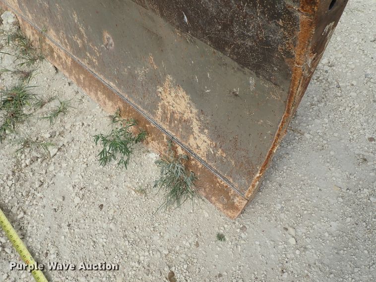image for item DE5540 Grouser 2200 dozer blade