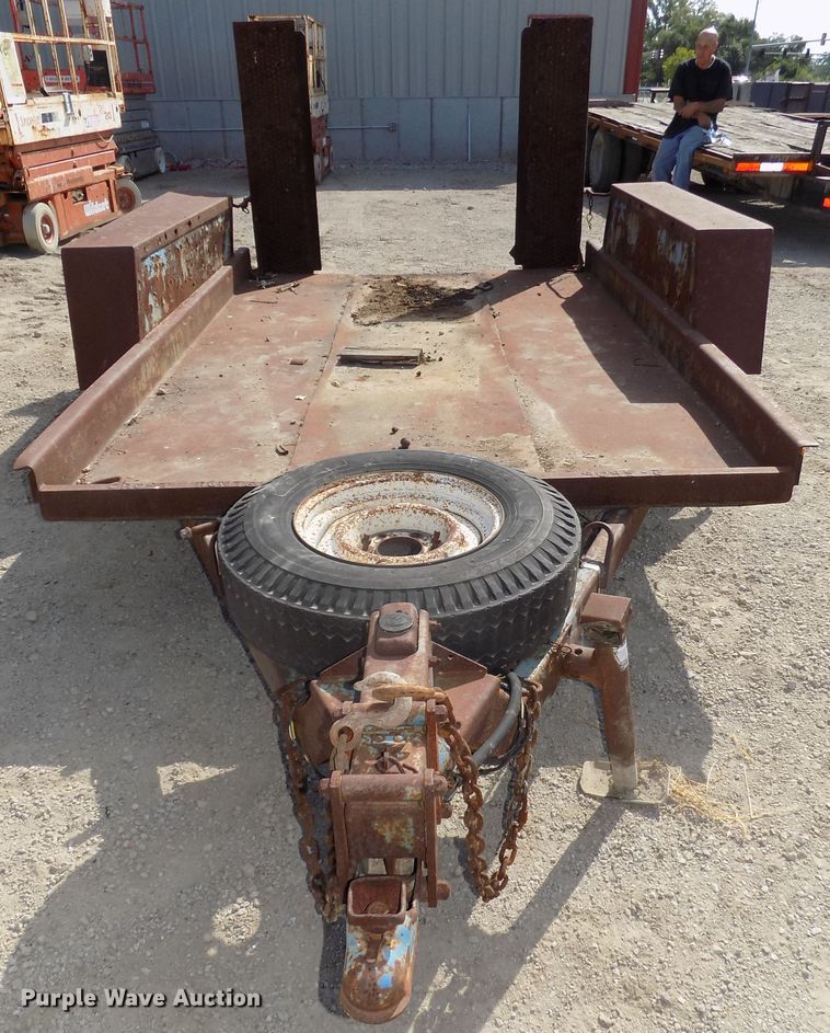 image for item DE7770 1993 shop built utility trailer