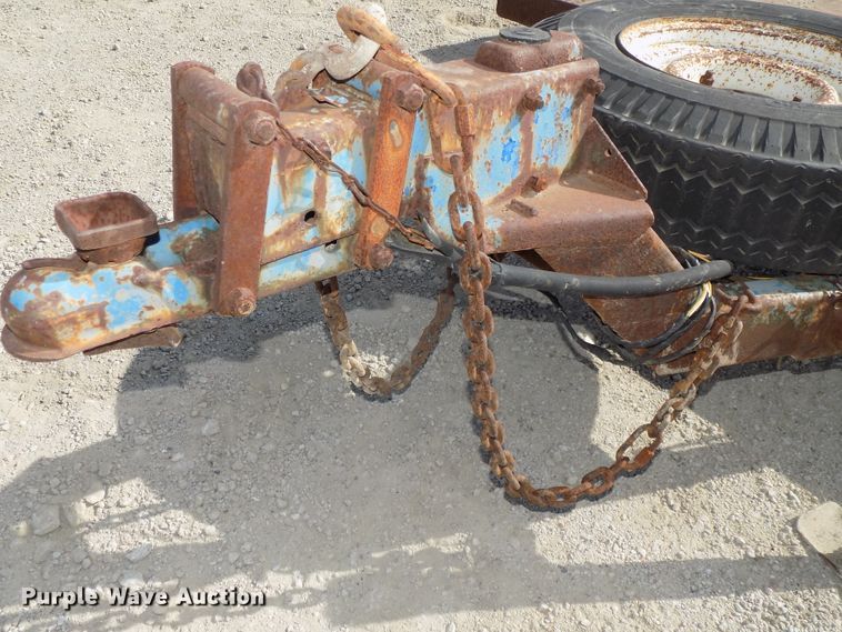 image for item DE7770 1993 shop built utility trailer