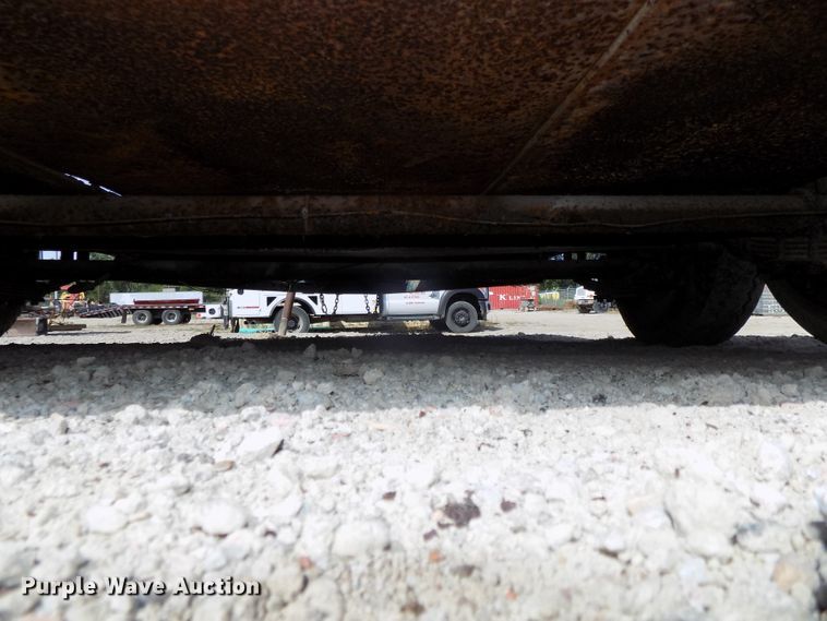 image for item DE7770 1993 shop built utility trailer