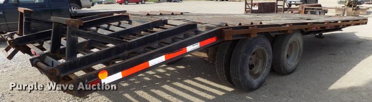 image for item DE7772 1988 Czen CZ20KT equipment trailer