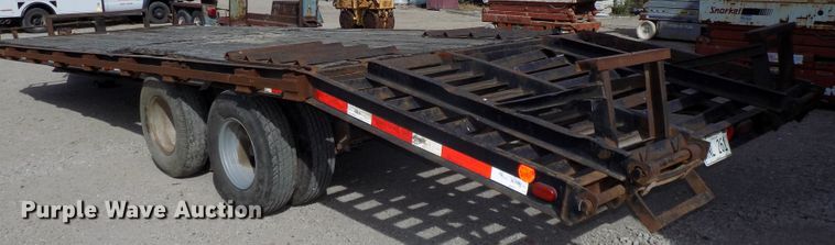 image for item DE7772 1988 Czen CZ20KT equipment trailer