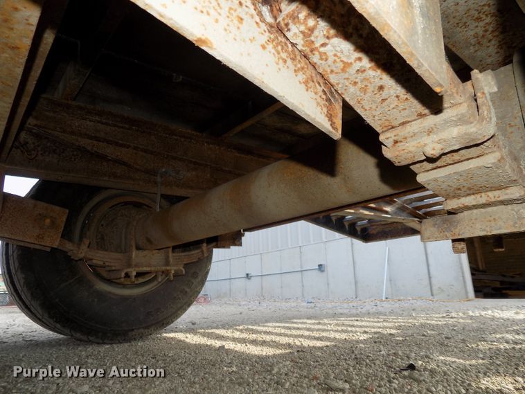 image for item DE7772 1988 Czen CZ20KT equipment trailer