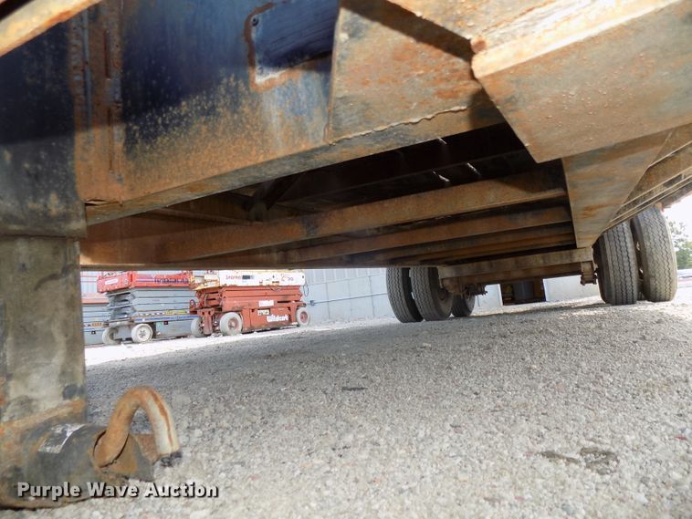 image for item DE7772 1988 Czen CZ20KT equipment trailer