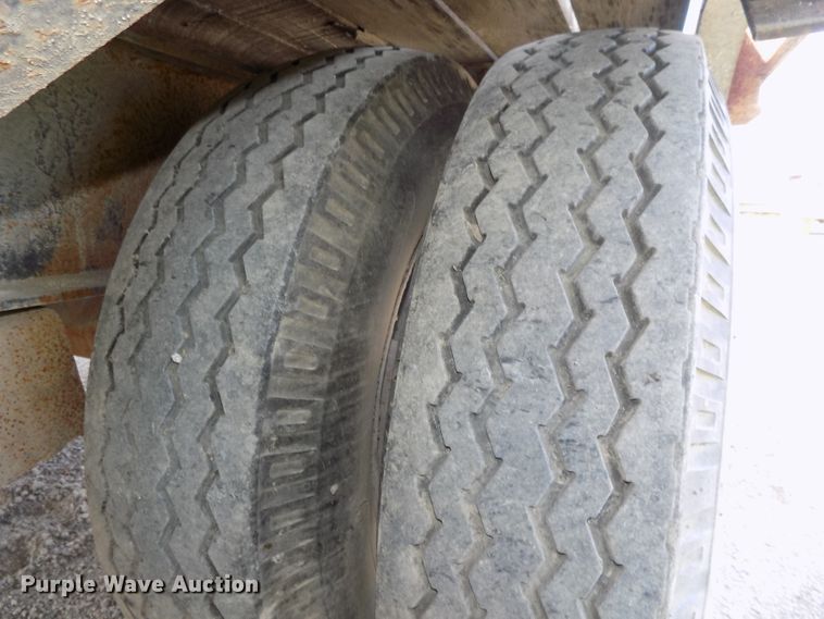 image for item DE7772 1988 Czen CZ20KT equipment trailer