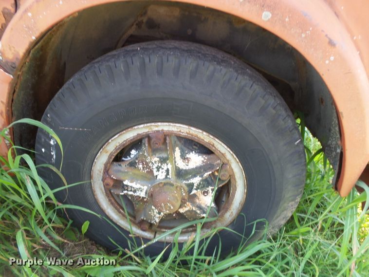 image for item DE7968 1971 GMC dump truck